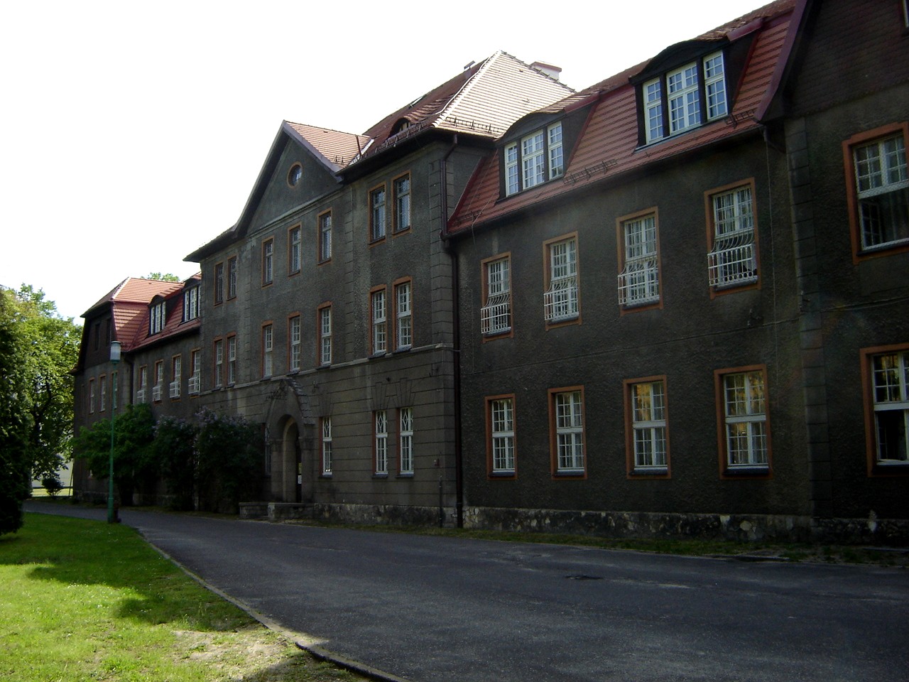 Historischer Ort: Heil- und Pflegeanstalt Loben, Foto Zustand jetzt.