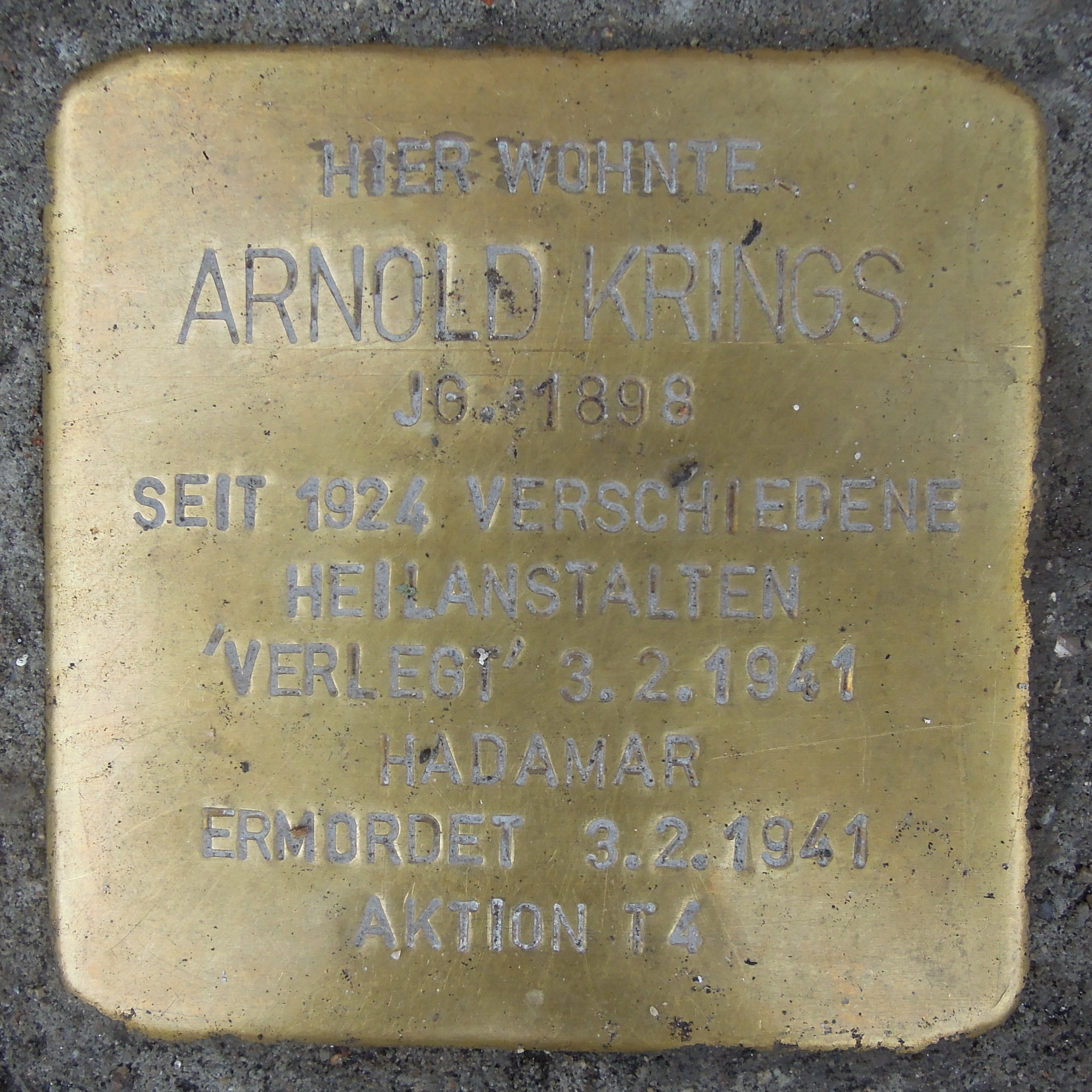 Historischer Ort: Stolperstein für Arnold Krings Bad Camberg, Foto des Stolpersteines
