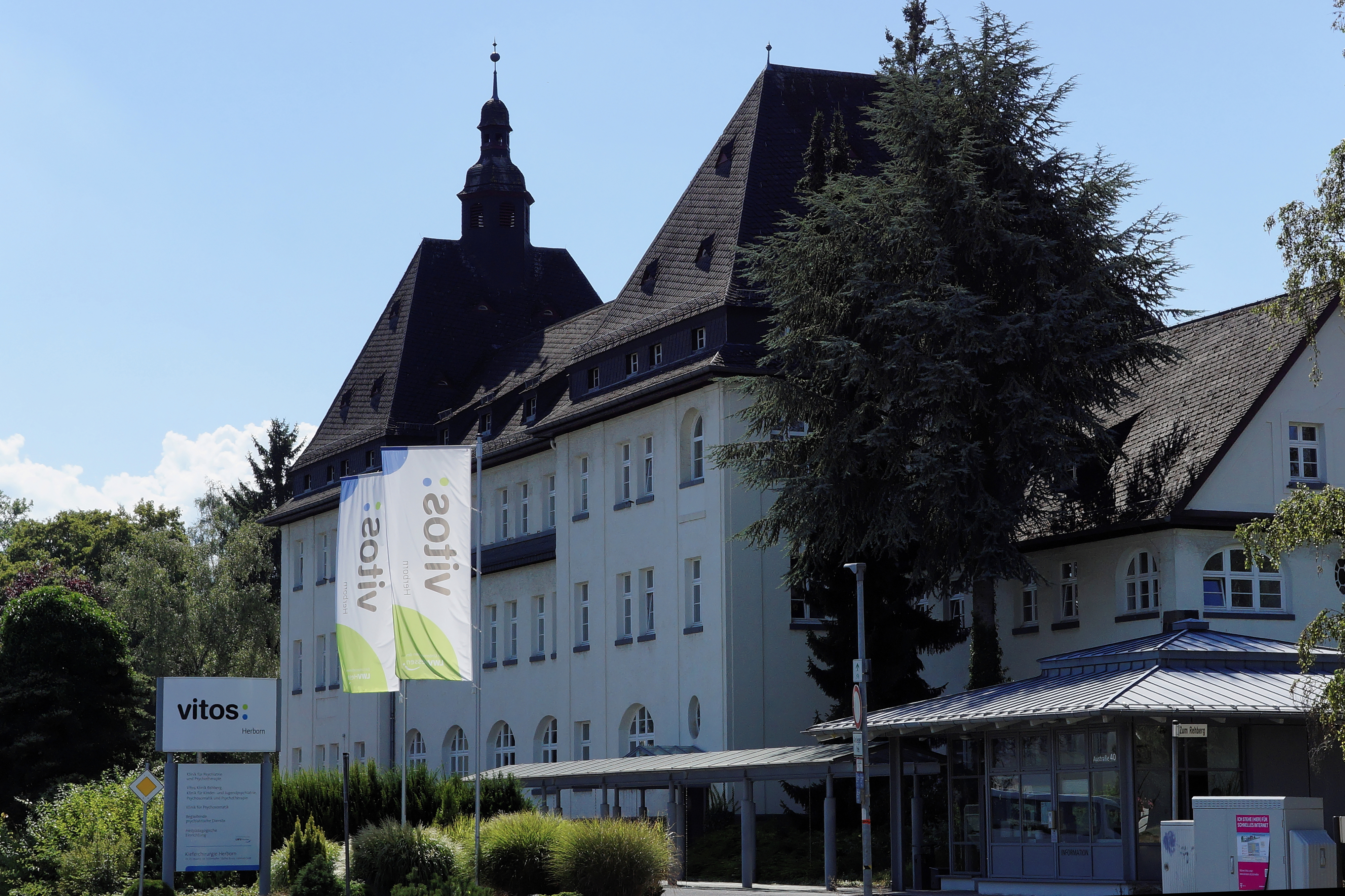 Historischer Ort: Landesheil- und Pflegeanstalt Herborn, Ansicht des Verwaltungsgebäudes