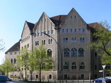 Historischer Ort: Erbgesundheits- und Erbgesundheitsobergericht Berlin, Foto der Fassade zur Osnabrücker Straße
