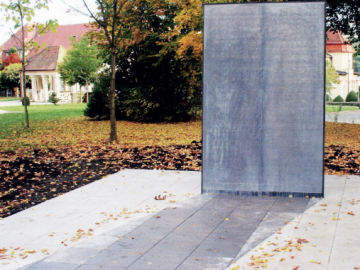 Historische Orte: Heil- und Pflegeanstalt Ansbach, Denkmal Meide Büdel