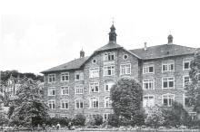 Historischer Ort: Erziehungs- und Pflegeanstalt für Geistesschwache in Mosbach, Historische Ansicht des heutigen Hauses Neckar