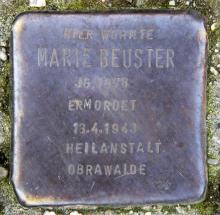Biografie: Marie Beuster, Foto des Stolpersteins